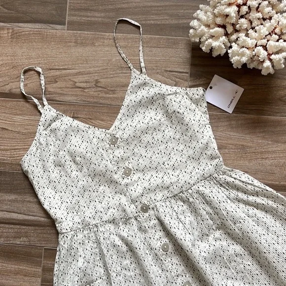🌴🔆O’NEILL- VIVETTE DRESS🔆🌴 - Picture 12 of 12